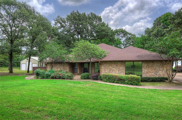 Property Photo:  1605 County Road 1785  TX 75497 