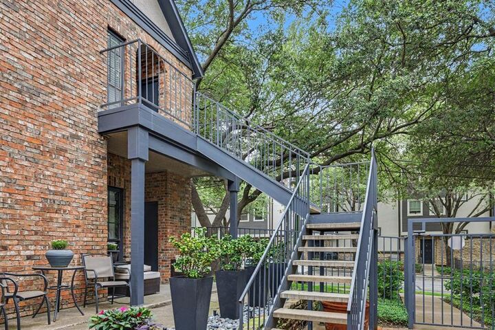 Property Photo:  4102 Buena Vista Street 5  TX 75204 