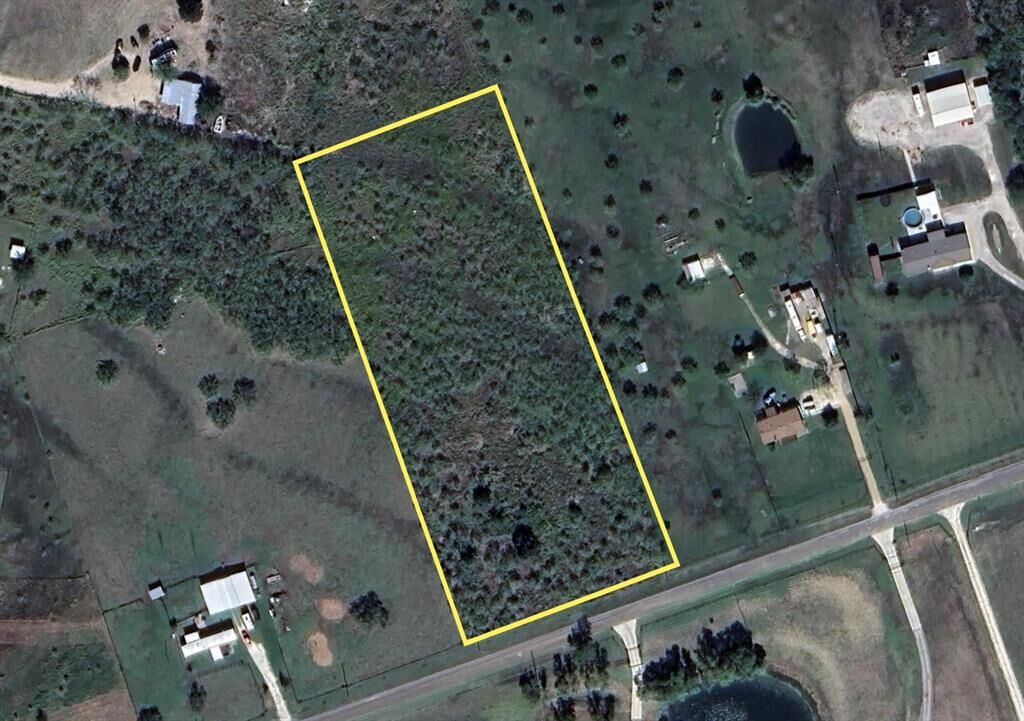 Property Photo:  733 Marion Road  TX 76084 