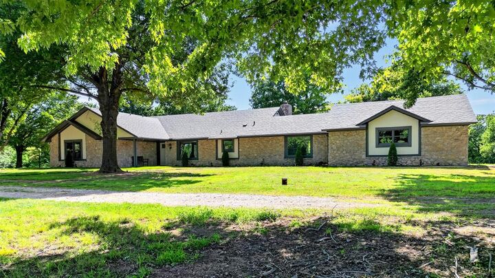 Property Photo:  5217 S Morgan Road  OK 73179 