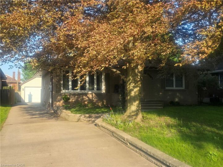 Property Photo:  6902 Dell Avenue  ON L2G 4V8 