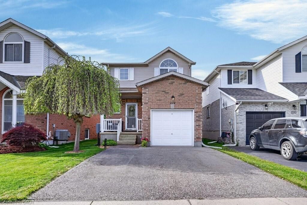 Property Photo:  222 Grey Fox Drive  ON N2E 3N4 