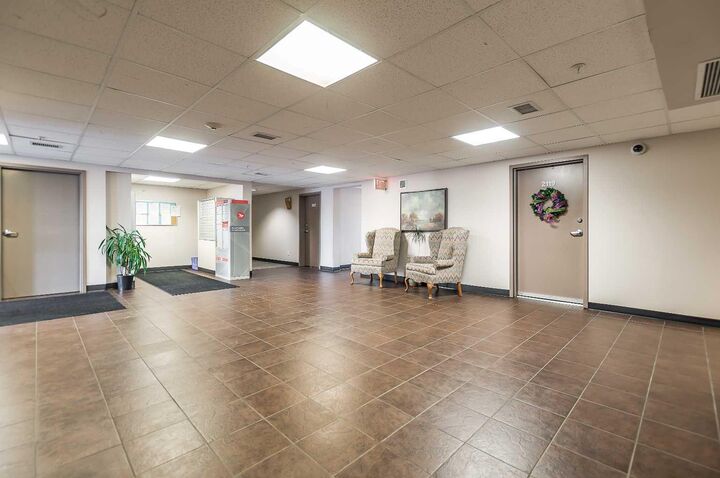 Property Photo: 700 Willowbrook Road NW 2132 AB T4B 0L5