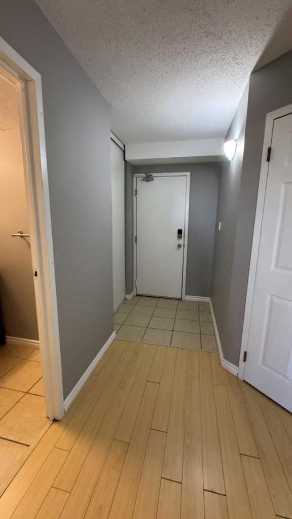 Property Photo:  5 Berkeley Place W 617  AB T1K 5M9 