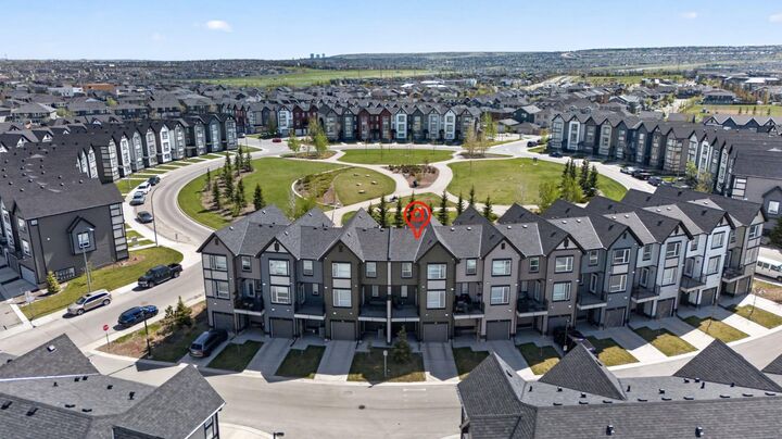 Property Photo: 86 Evanscrest Manor NW AB T3P 1R3
