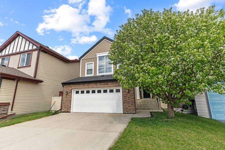 Property Photo: 137 Copperleaf Bay SE AB T2Z 0J2