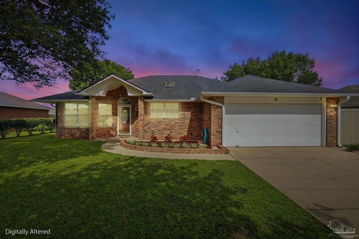 Property Photo: 2129 Coral Creek Dr FL 32506