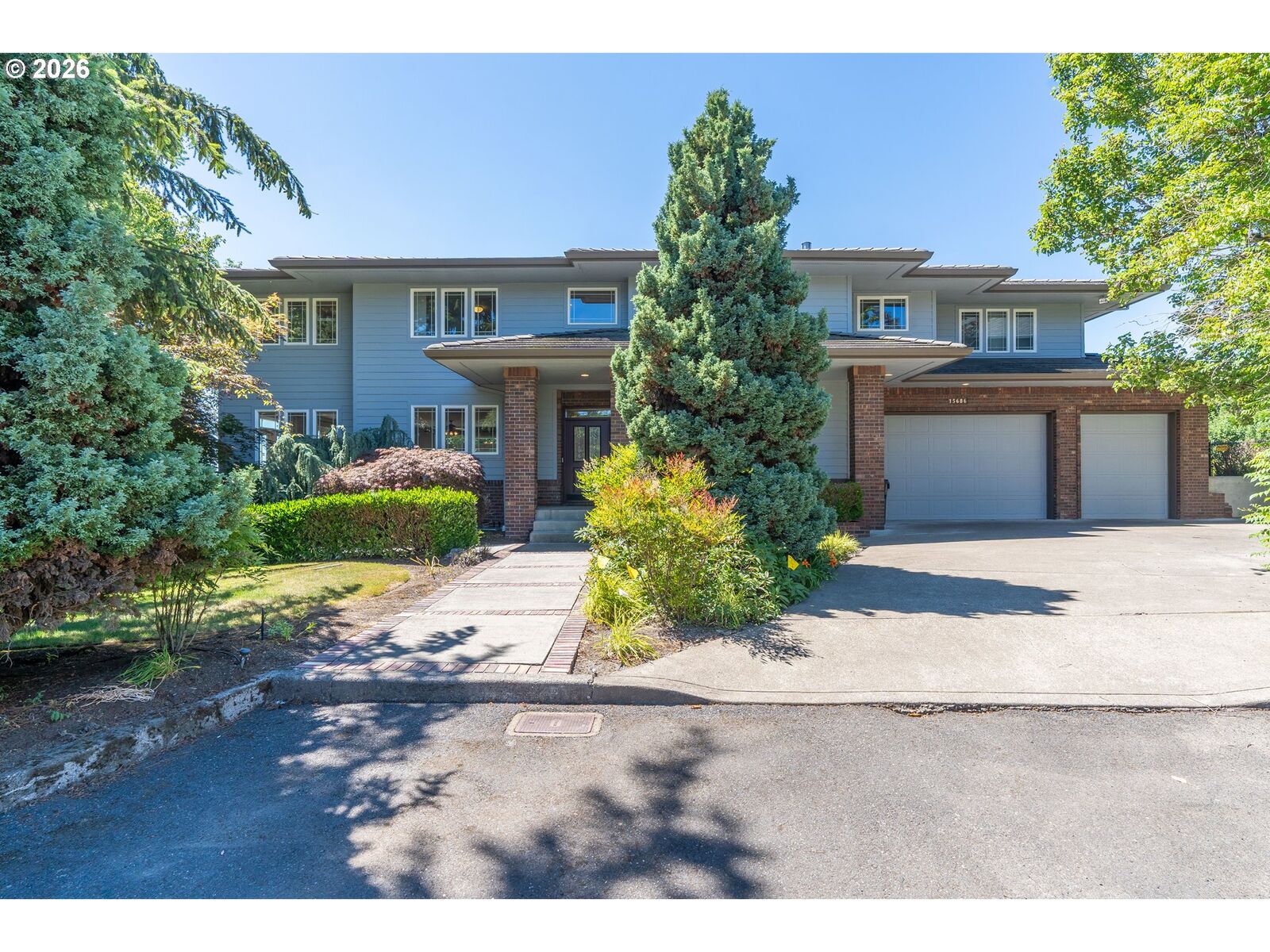 Property Photo:  15686 SW Pleasantview Ct  OR 97224 