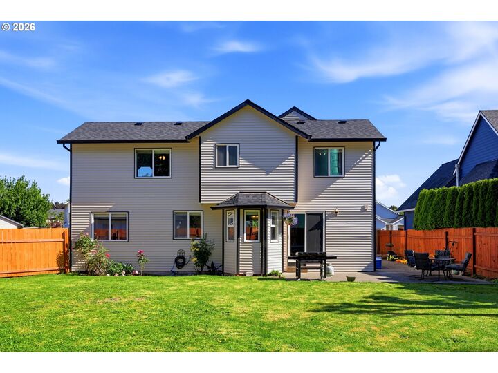 Property Photo:  2016 SW Cerise Way  OR 97060 