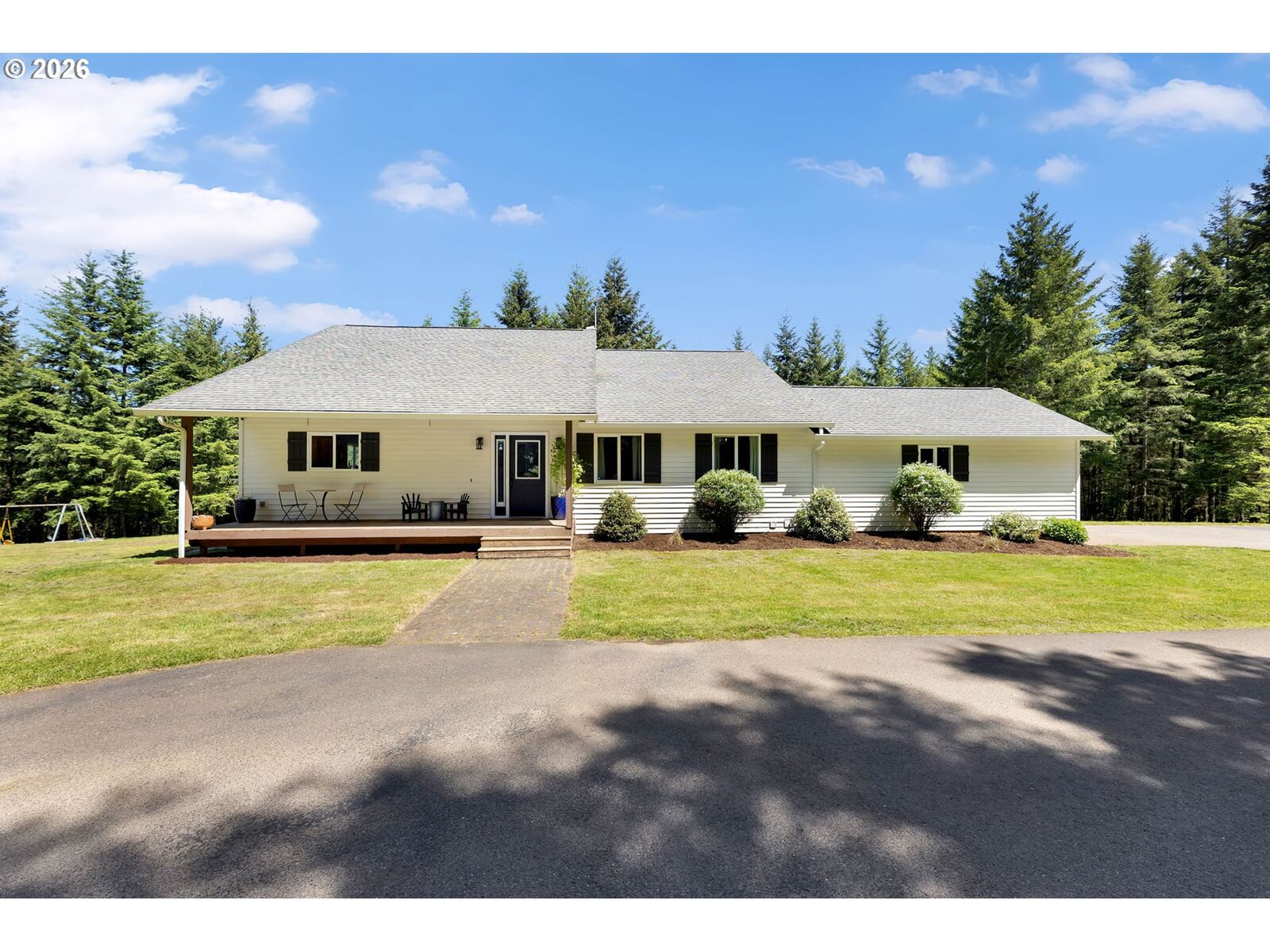 Property Photo: 18111 NE 241st Pl WA 98606