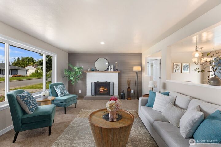 Property Photo:  1320  Shirley Place  WA 98274 