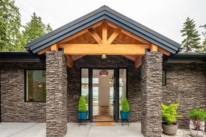 Property Photo:  501  Vesper Way  WA 98282 