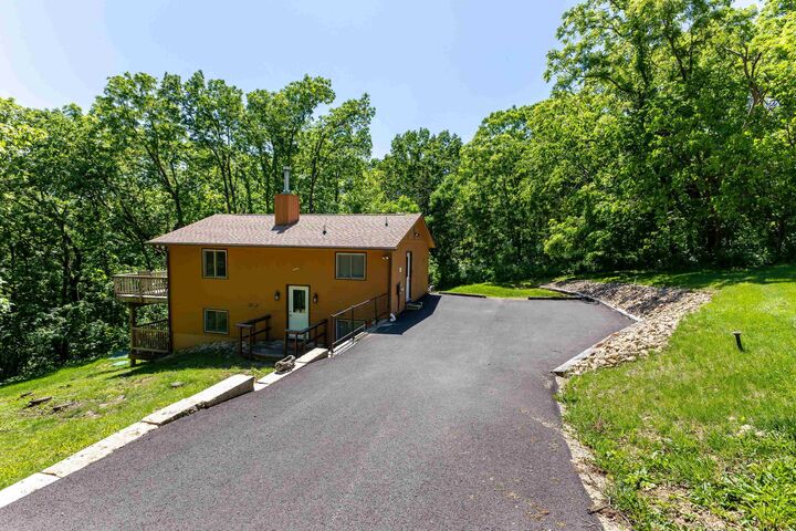 Property Photo: 3 Briarwood Trail IL 61036