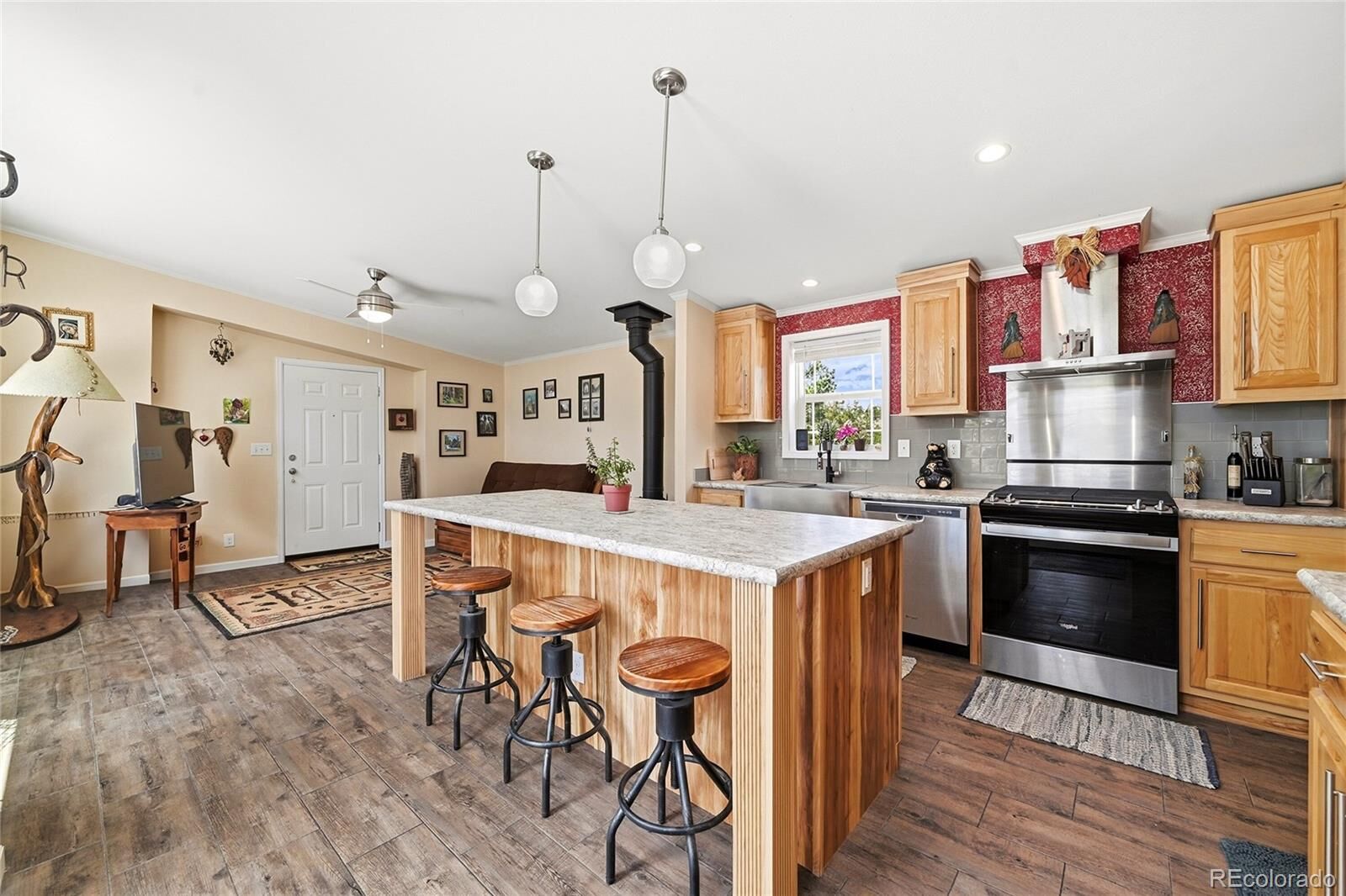 Property Photo: 291 Bandolier Court CO 80449