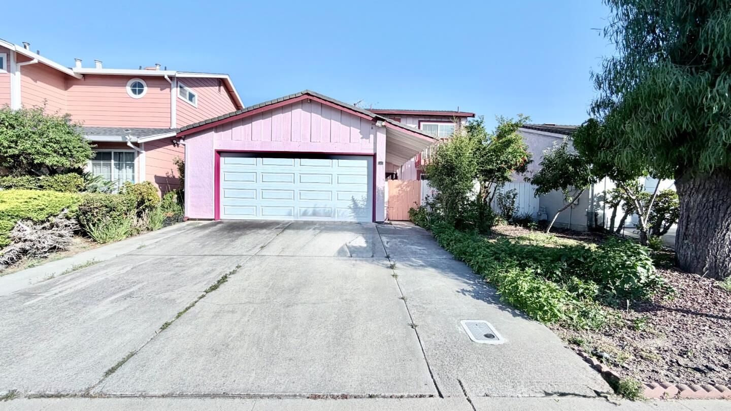 Property Photo:  150 Checkers Drive  CA 95116 