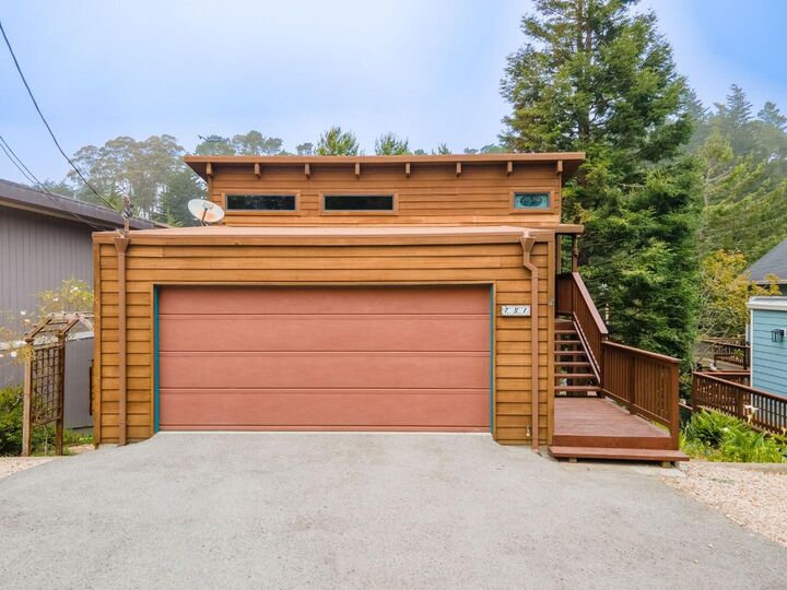 Property Photo:  731 Lancaster Boulevard  CA 94038 