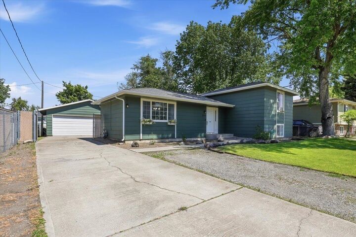 Property Photo:  7925 E Nora Ave  WA 99212 