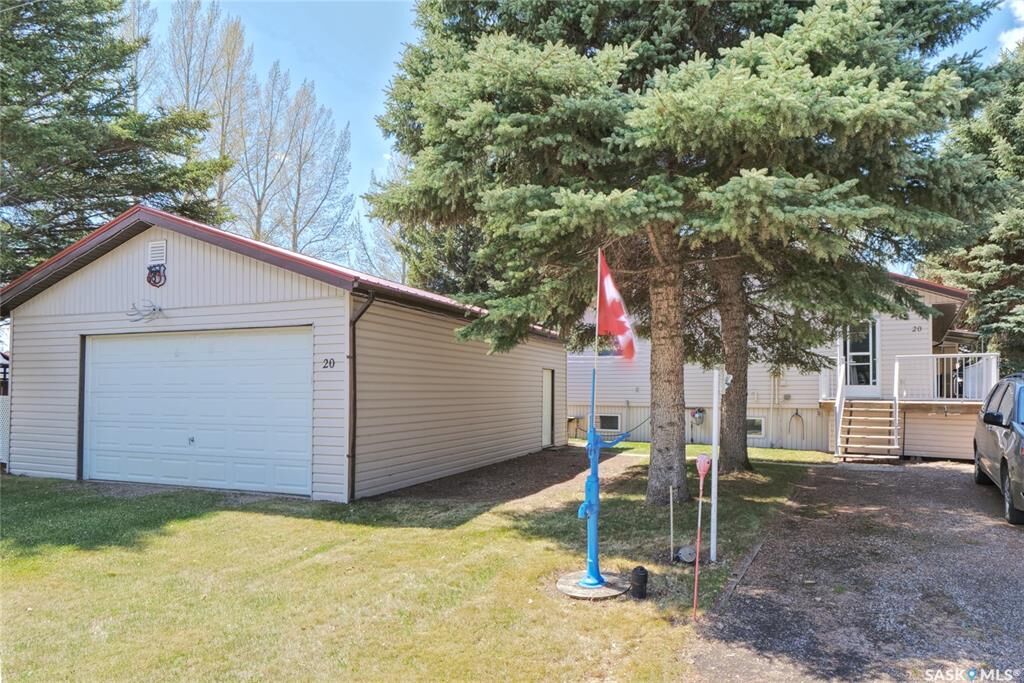 Property Photo: 20 Mainprize Bay SK S0H 3P0