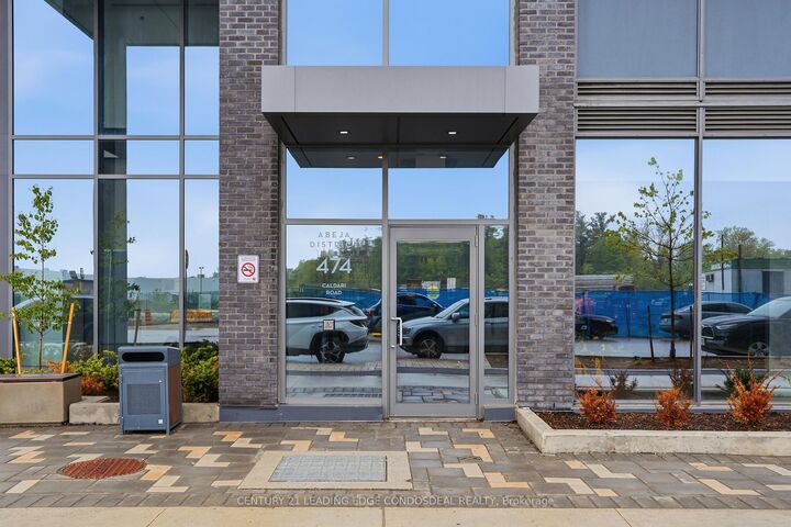 Property Photo:  474 Caldari Road 1803  ON L4K 0R5 