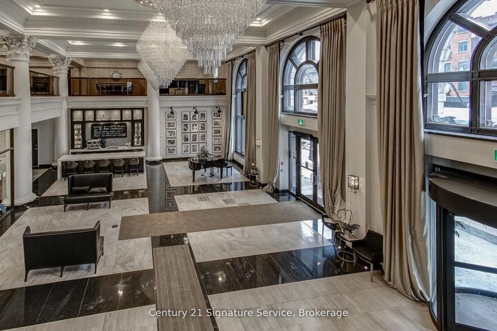 Photo de la propriété:  118 King Street E Lph16  ON L8N 0A9 
