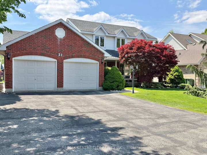 31 Cavanaugh Crescent — photo 1