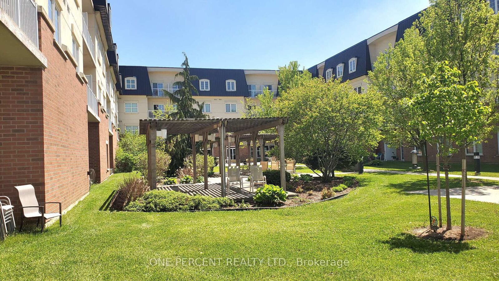 Property Photo: 200 McCarthy Road 164 ON N5A 0B6