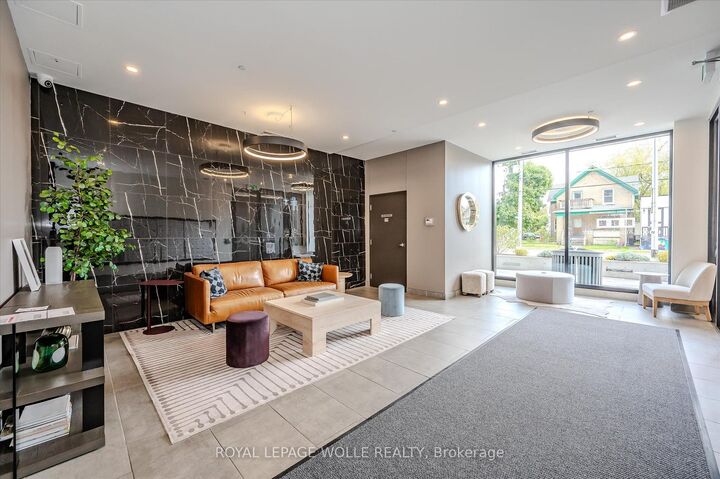 Property Photo:  100 Garment Street 902  ON N2G 0C3 