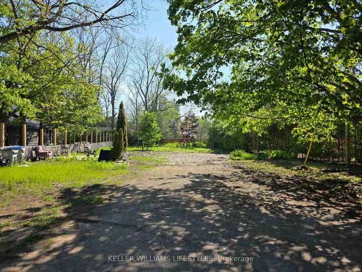 Property Photo:  31 Main Street N  ON N0M 1G0 