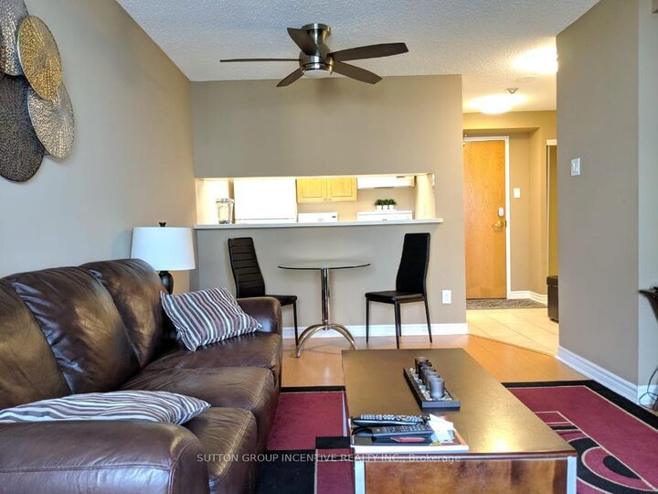 Property Photo: 75 Ellen Street 905 ON L4N 7R6