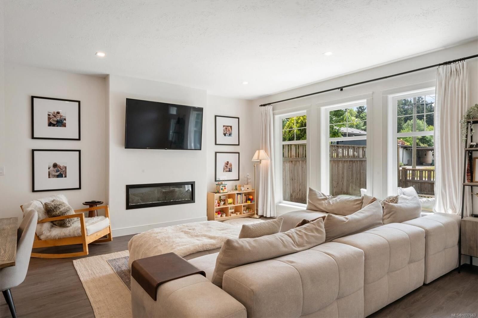 Property Photo:  240 Woods Ave B  BC V9N 3Y8 