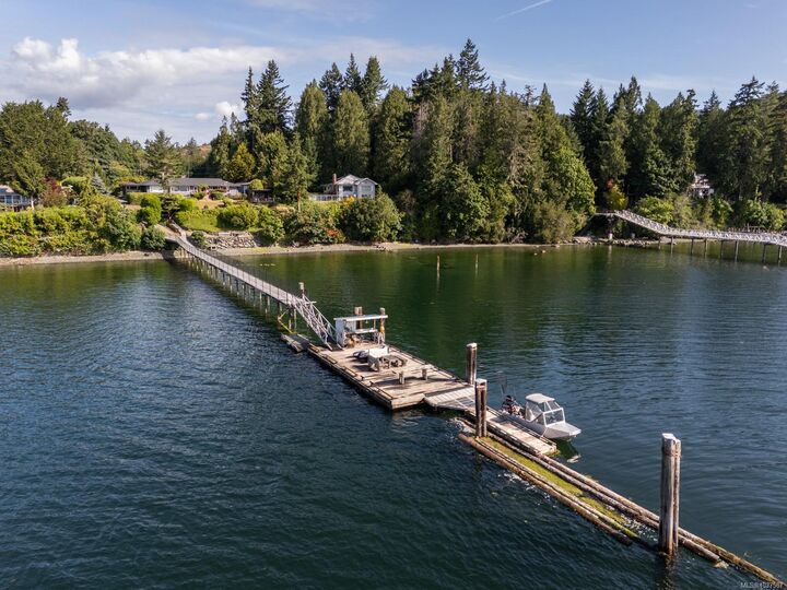 5957 Sooke Rd — photo 1