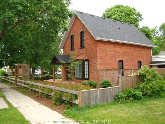 Property Photo: 26 Erie Street South ON N0P 2C0
