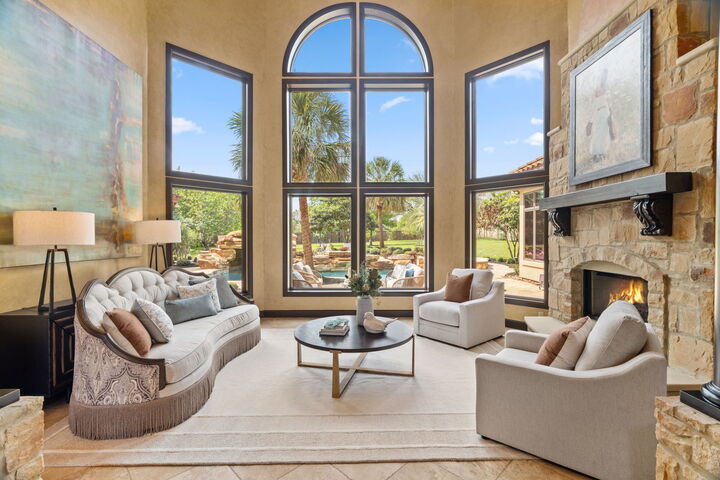 Property Photo: 206 Bella Cima Drive TX 78734