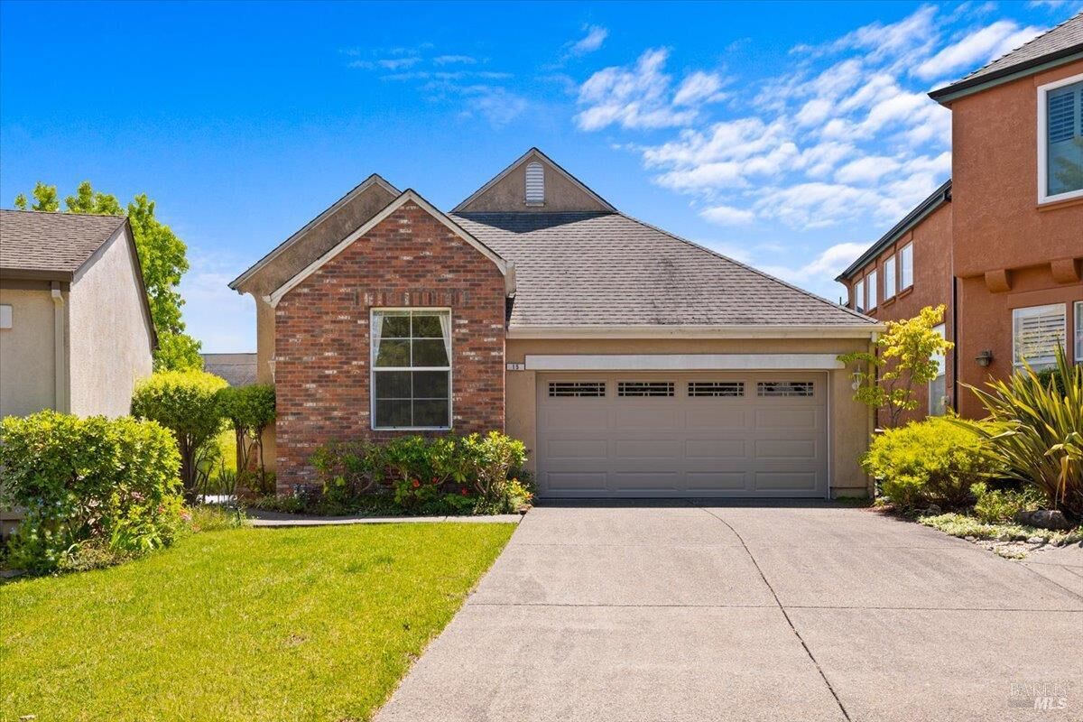Property Photo: 15 Vintage Court CA 94954
