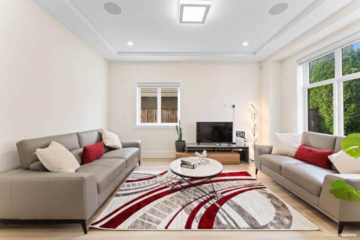 Property Photo: 11088 84 Avenue BC V4C 2L7