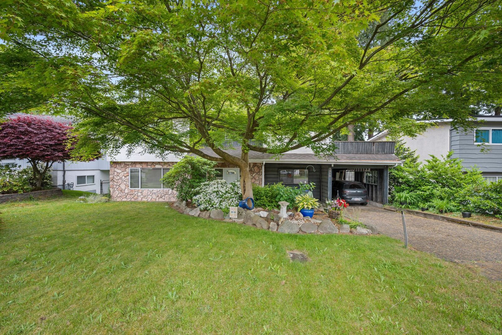 Property Photo: 5910 135 Street BC V3X 1K9