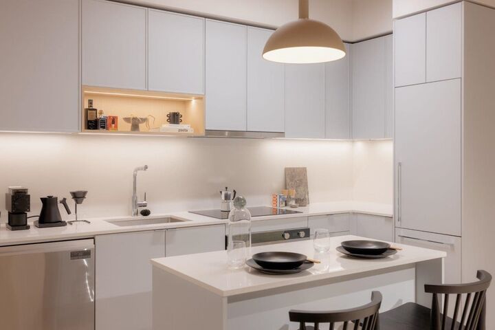 Property Photo: 3633 Willingdon Avenue 303 BC V0V 0V0