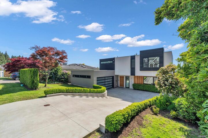Property Photo: 4275 Chelsea Crescent BC V7R 3J4