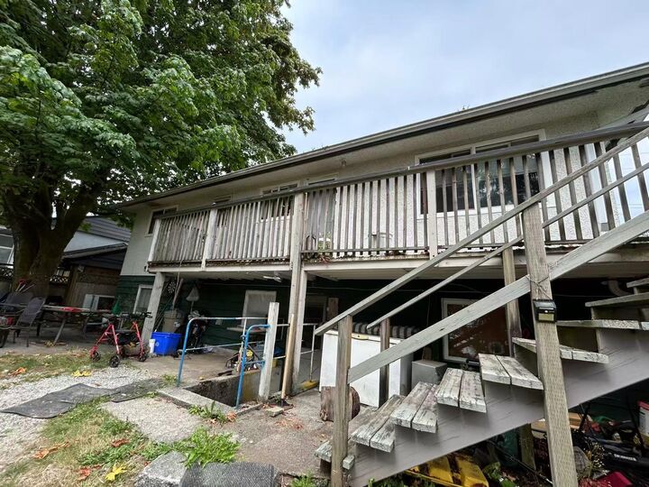 Property Photo: 1780 Rideau Avenue BC V3J 3G8