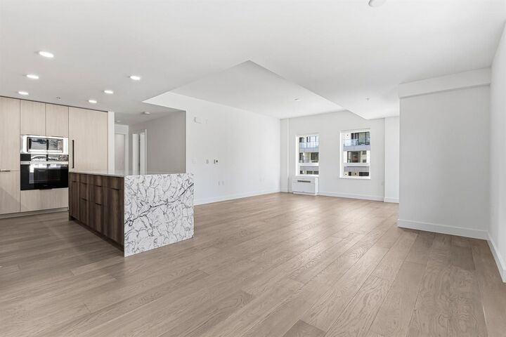 Property Photo:  3590 W 39th Avenue 301  BC V6N 3A5 