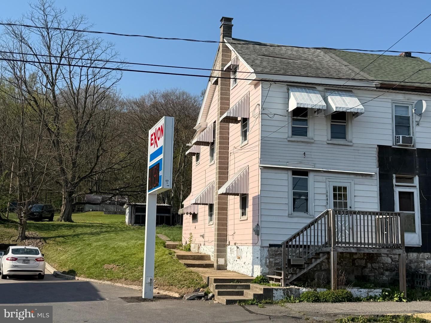 Property Photo: 1645 E Grand Avenue PA 17980