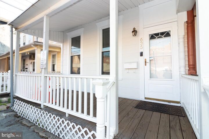 Property Photo:  635 Chambers Street  NJ 08611 