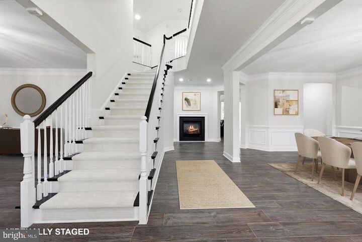 Property Photo:  40742 Greyhouse Place  VA 20175 
