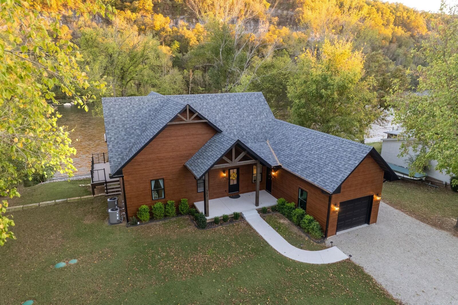 Property Photo:  352 Wheatstone Place  AR 72626 