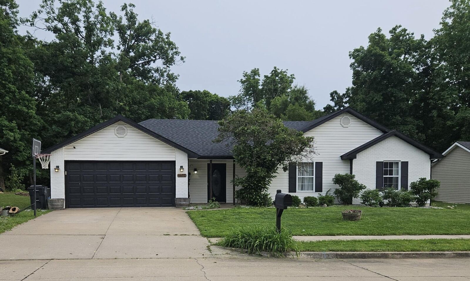 Property Photo:  4602 Wren Wood Dr  MO 65202 