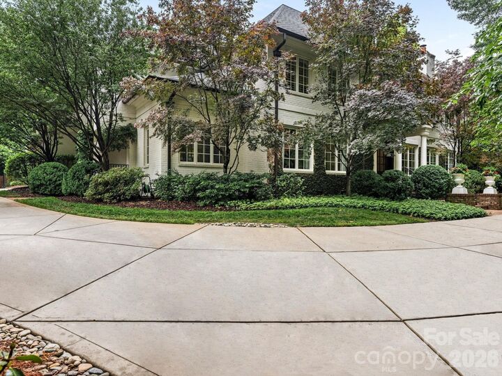 Property Photo: 2946 Wheelock Road NC 28211