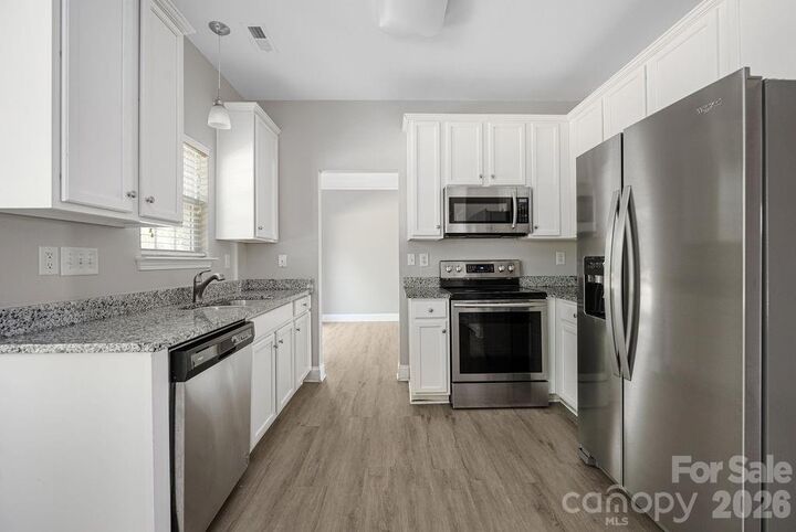Property Photo:  5834 Timbertop Lane  NC 28215 