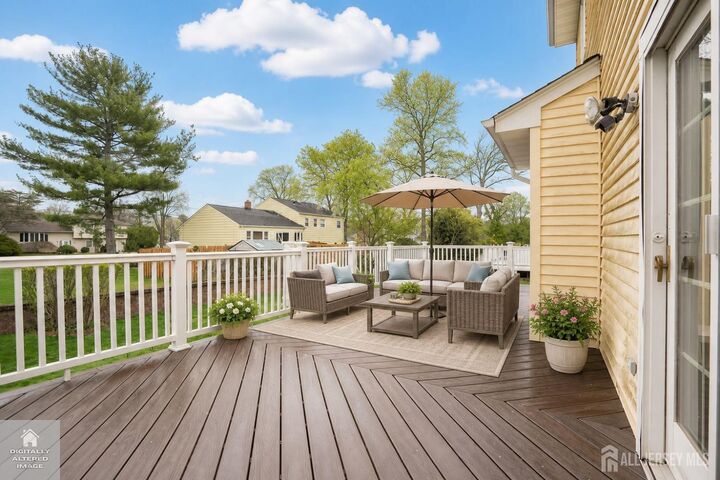 Property Photo:  15 Lynn Court  NJ 08902 