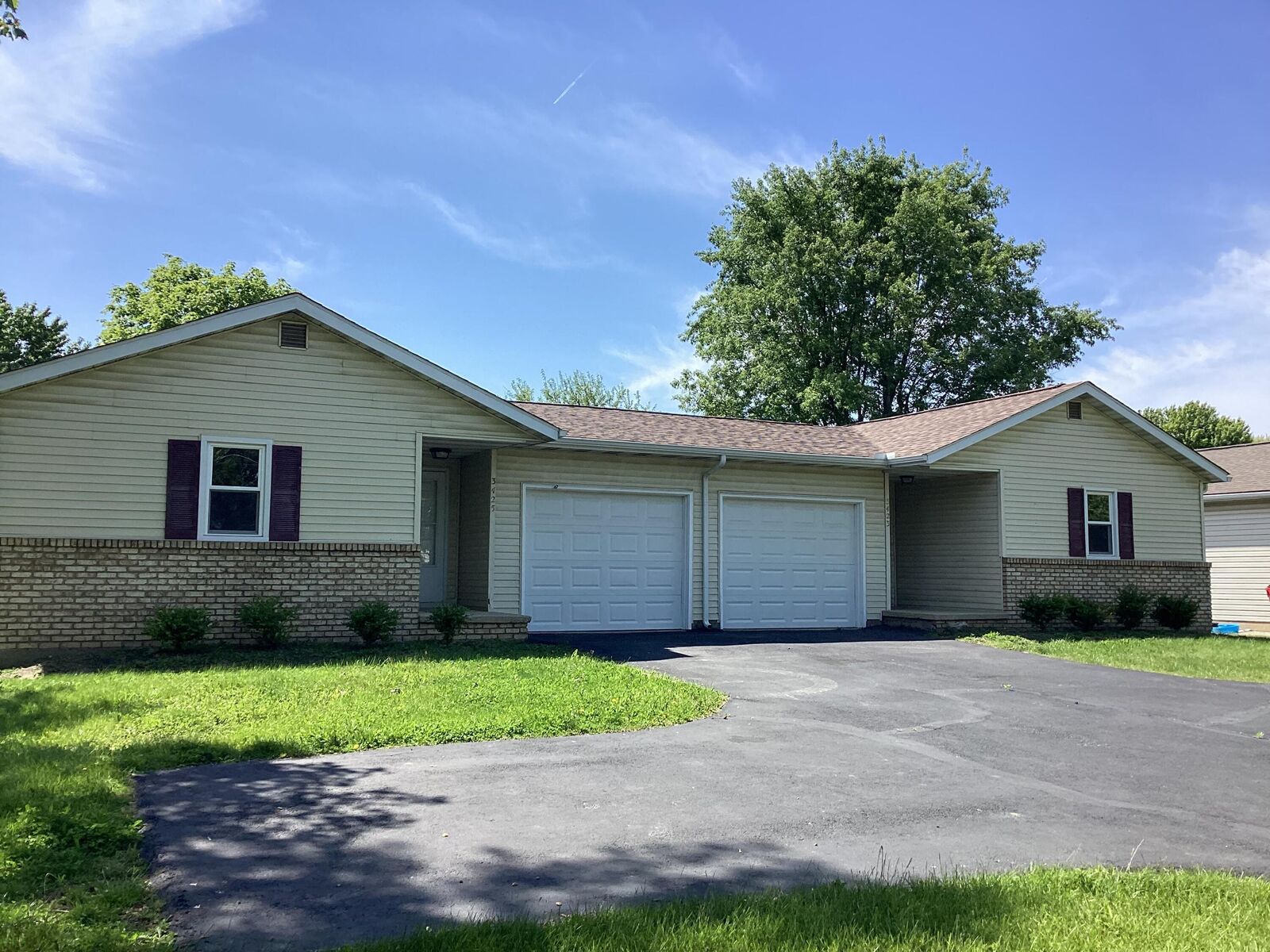 Property Photo:  3423-3425 Demorest Road  OH 43123 