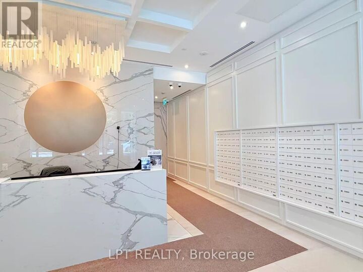 Property Photo:  100 Queen Street East 1608  ON M5C 0B5 